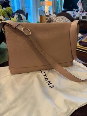 Cuyana Rose Taupe Leather Laptop Messenger Bag with Gold Ring